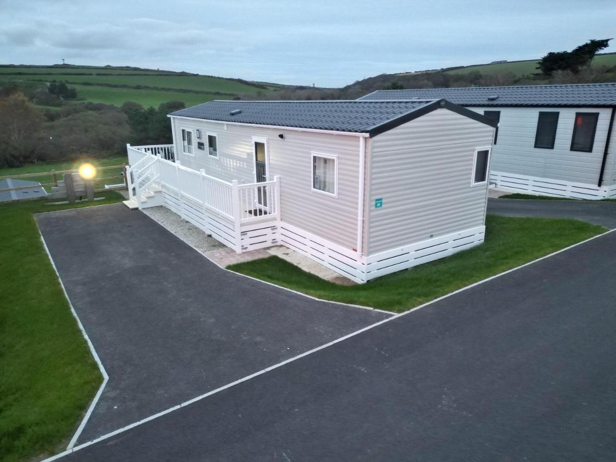 3-Bedroom Holiday Home With Valley Views Newquay  Luaran gambar