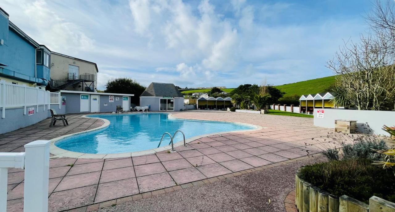 3-Bedroom Holiday Home With Valley Views Newquay  Luaran gambar