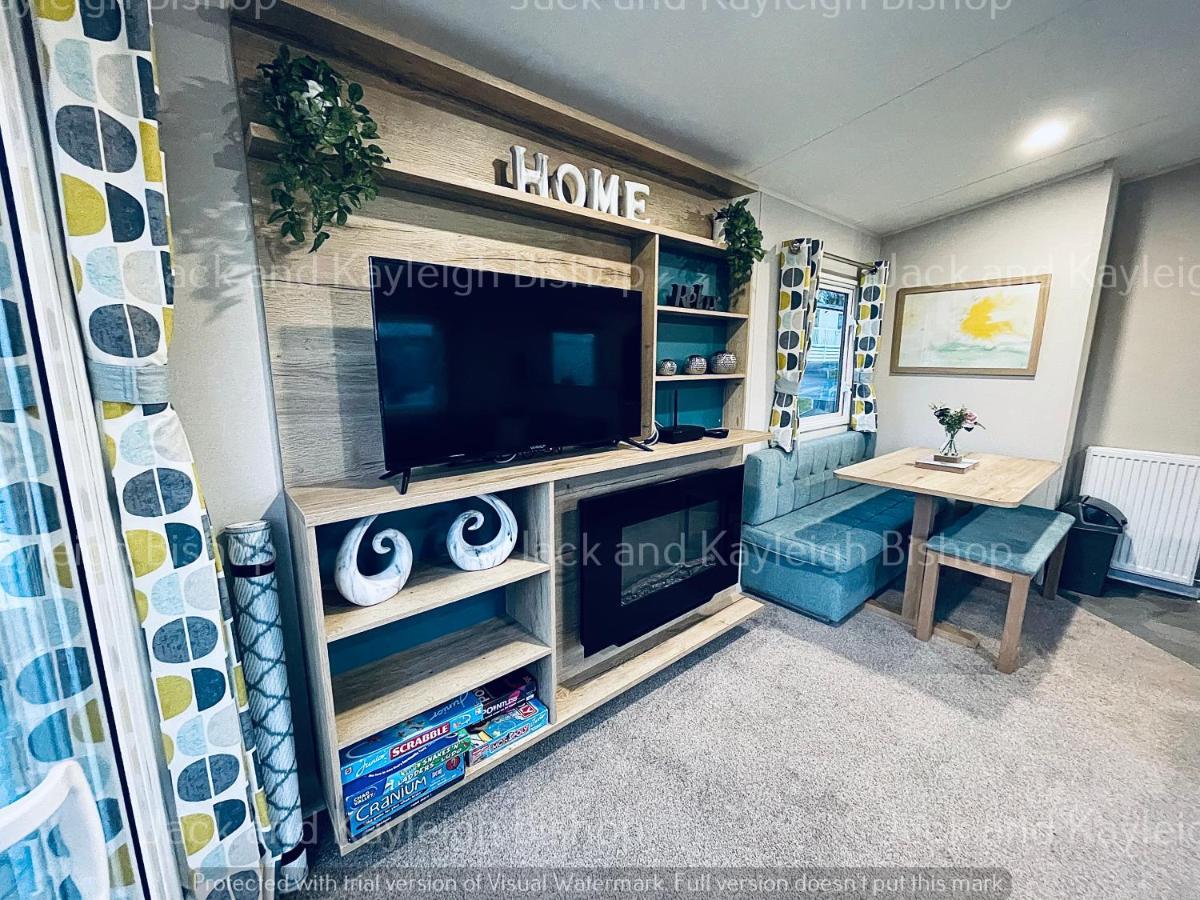 3-Bedroom Holiday Home With Valley Views Newquay  Luaran gambar