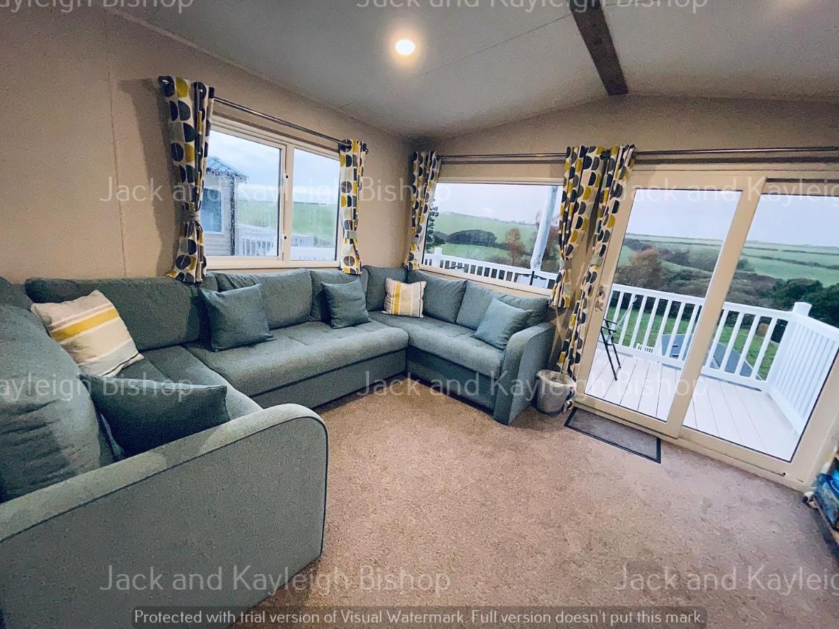 3-Bedroom Holiday Home With Valley Views Newquay  Luaran gambar