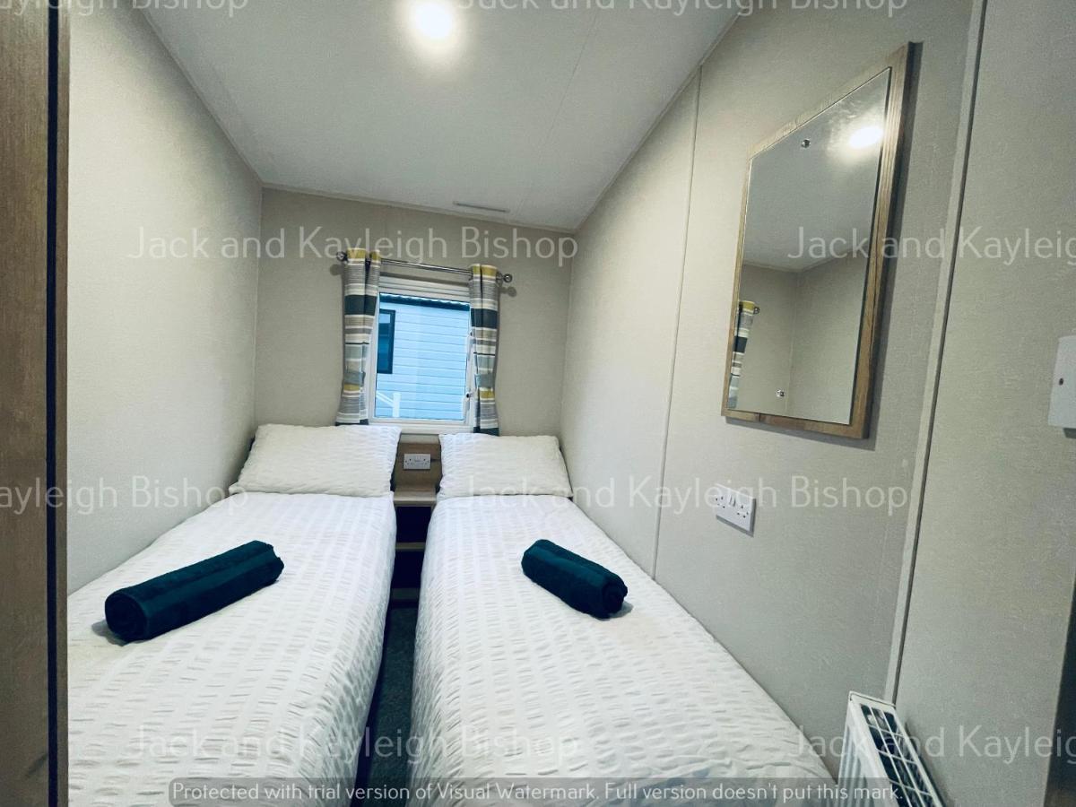 3-Bedroom Holiday Home With Valley Views Newquay  Luaran gambar