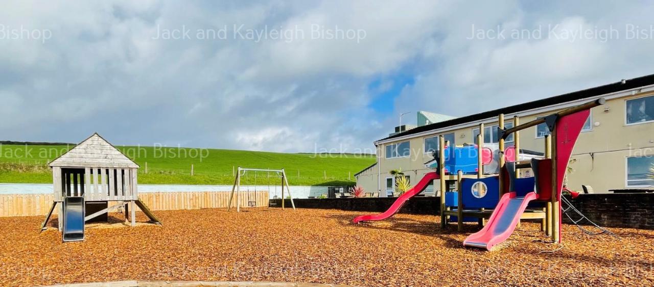 3-Bedroom Holiday Home With Valley Views Newquay  Luaran gambar